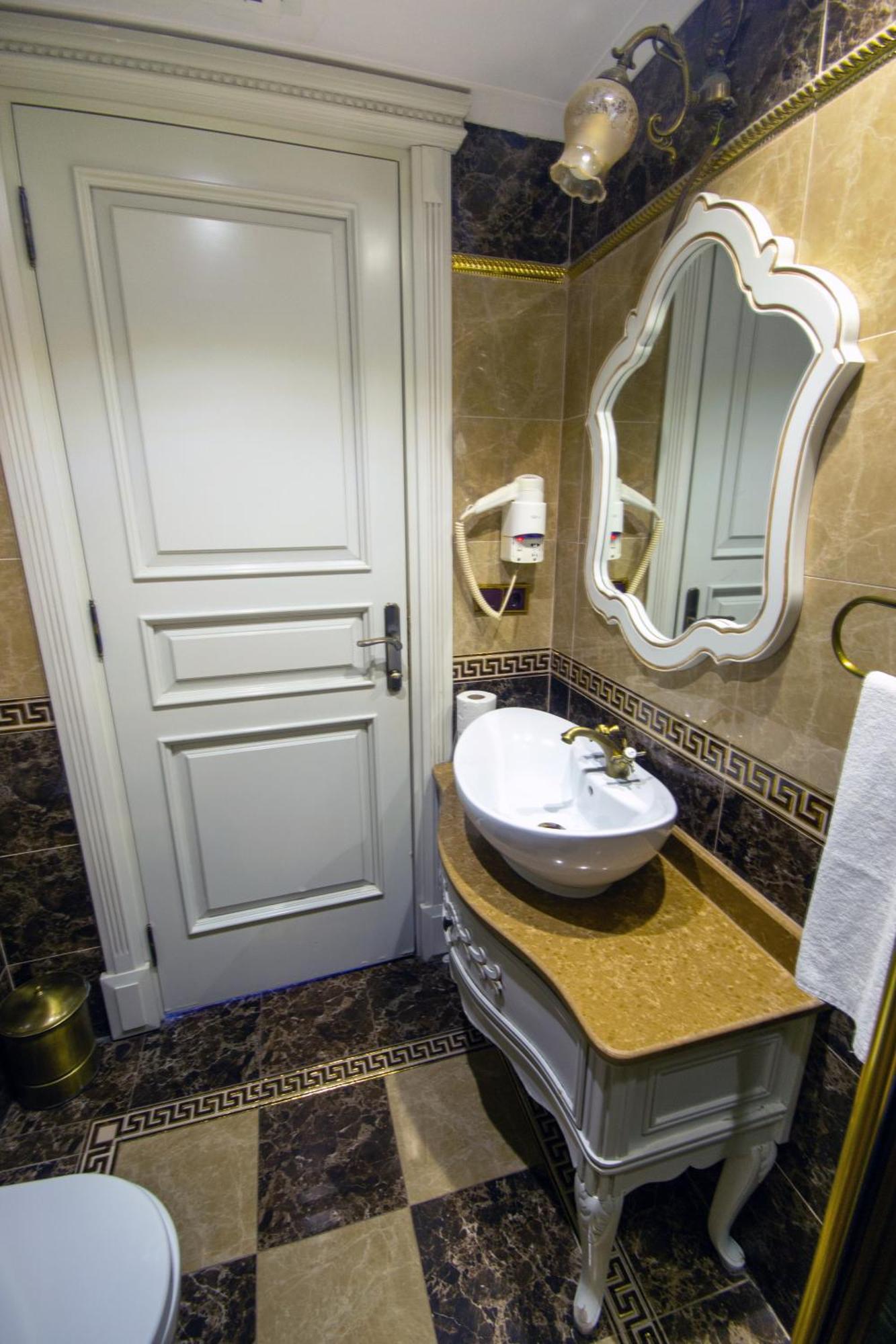 Iq Hotel Istanbul Ngoại thất bức ảnh