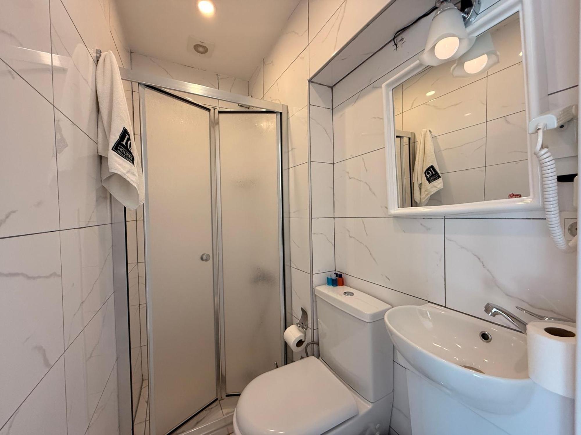 Iq Hotel Istanbul Ngoại thất bức ảnh